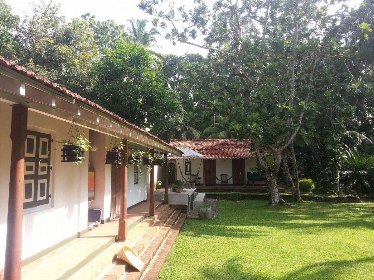 Templeberg Bed & Breakfast Walahanduwa Luaran gambar