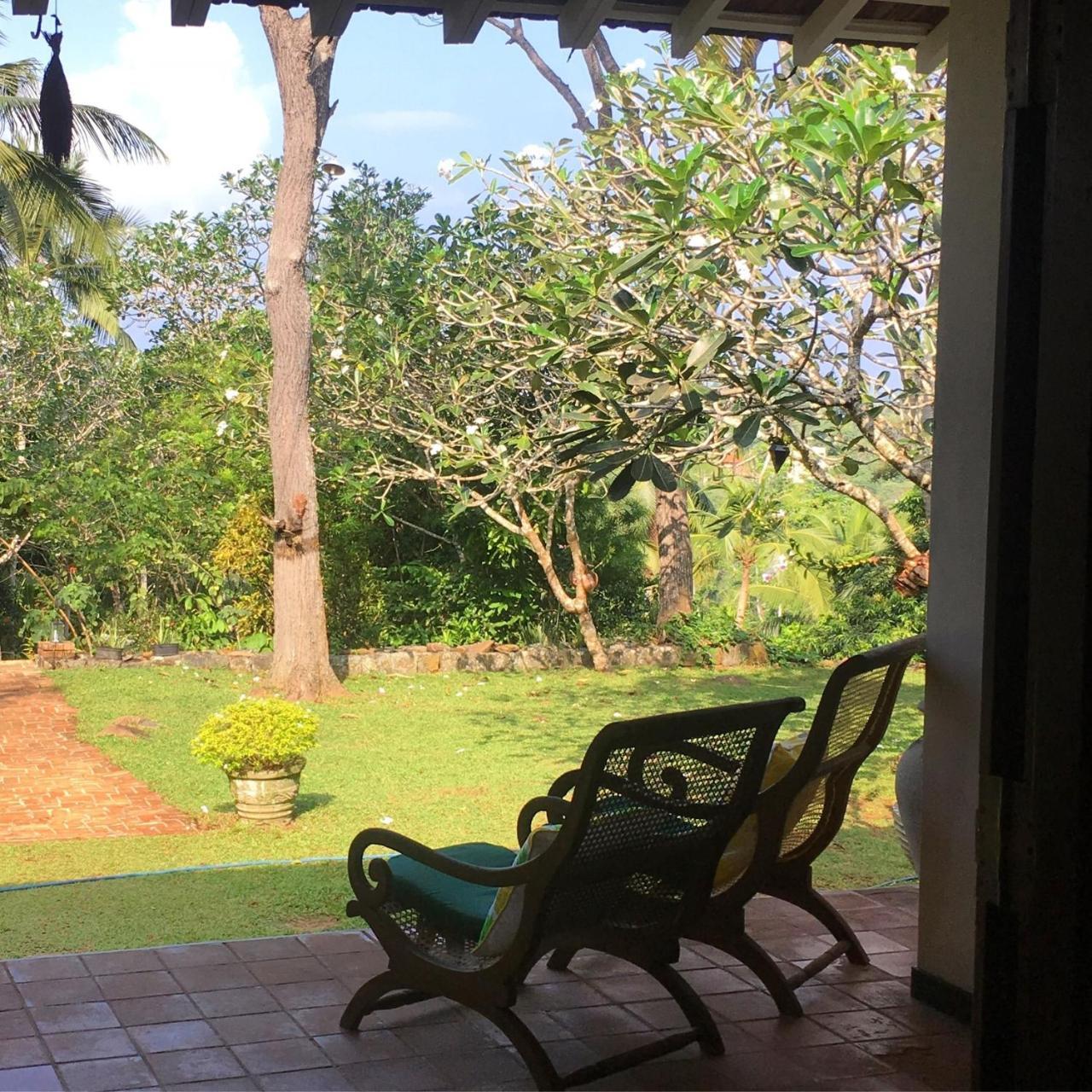 Templeberg Bed & Breakfast Walahanduwa Luaran gambar